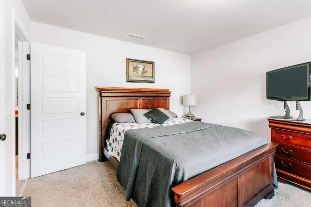 20 Woodbury LN Hull, GA 30646