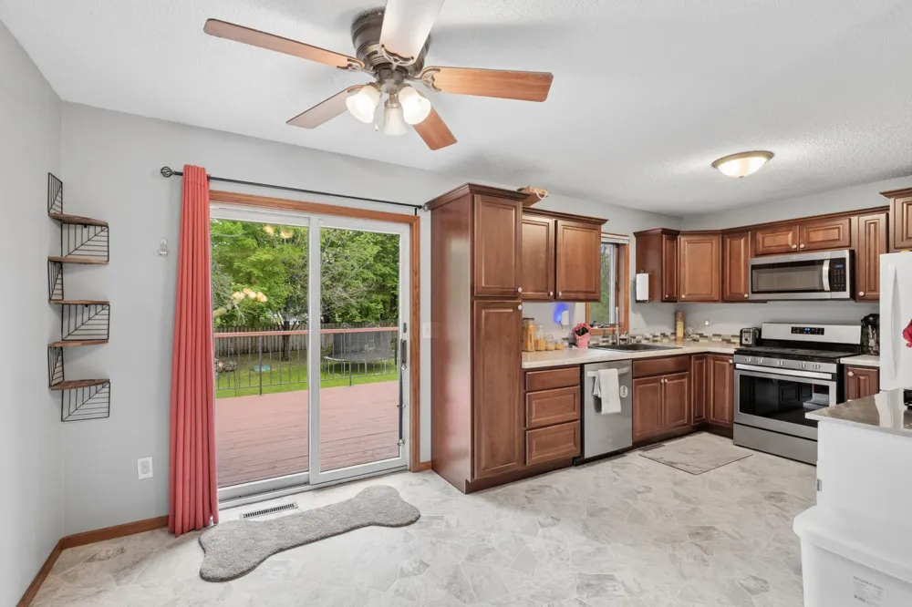 9115 Janero Avenue S Cottage Grove, MN 55016