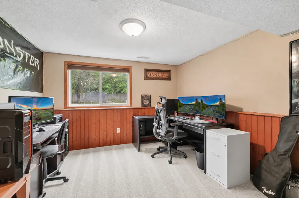9115 Janero Avenue S Cottage Grove, MN 55016