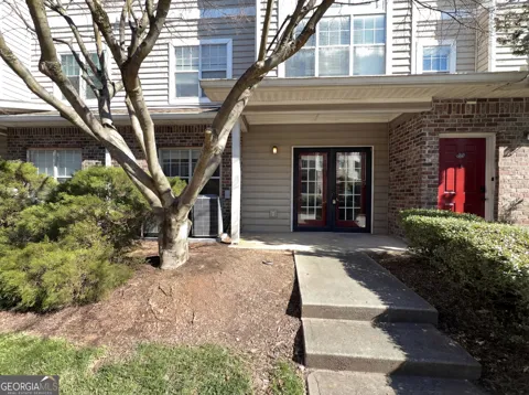 2700 Pine Tree RD NE