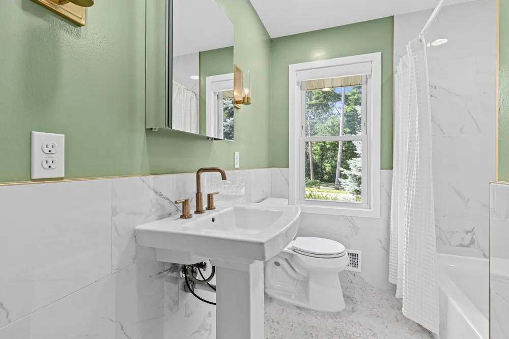 4425 Crawford Road Minnetonka, MN 55343
