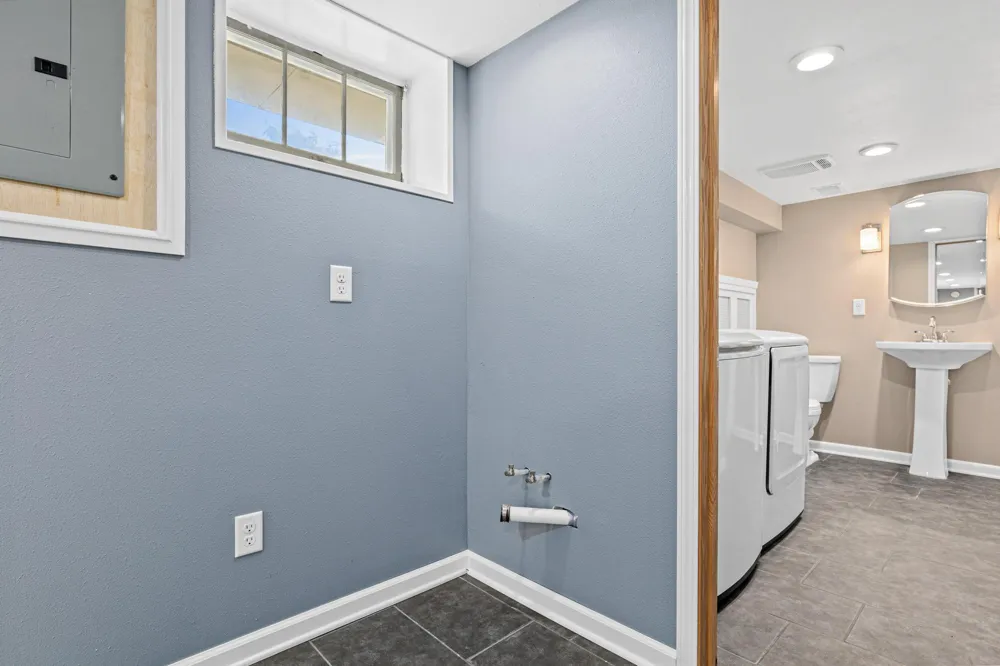 4425 Crawford Road Minnetonka, MN 55343