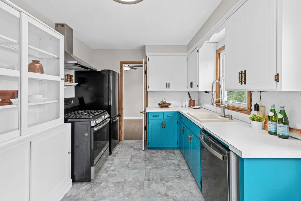 4425 Crawford Road Minnetonka, MN 55343
