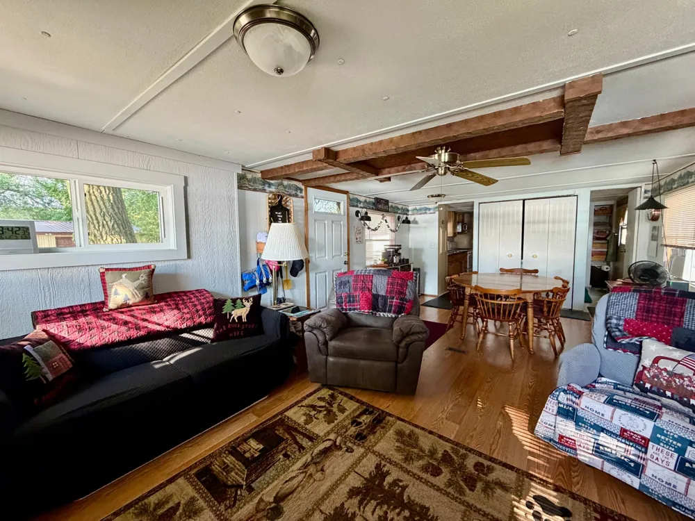 48470 Baileys Bay Road Big Stone City, SD 57216