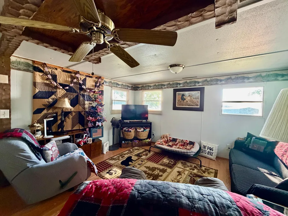 48470 Baileys Bay Road Big Stone City, SD 57216