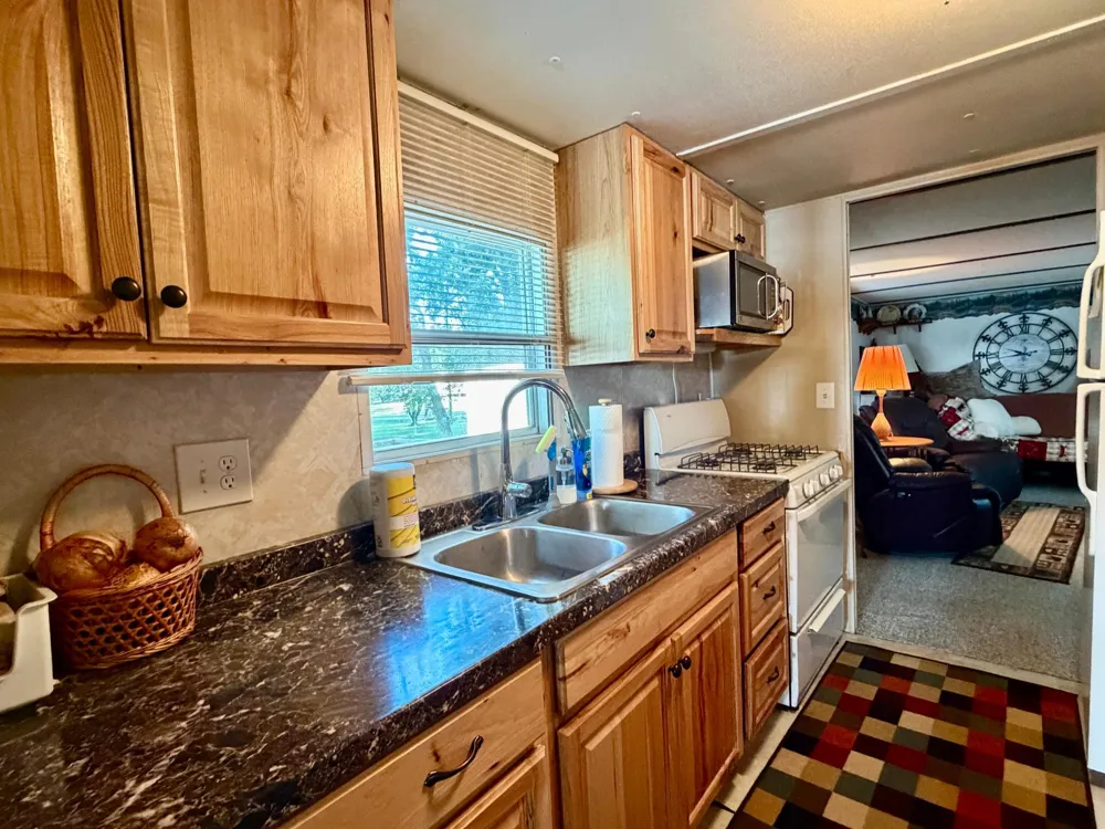 48470 Baileys Bay Road Big Stone City, SD 57216