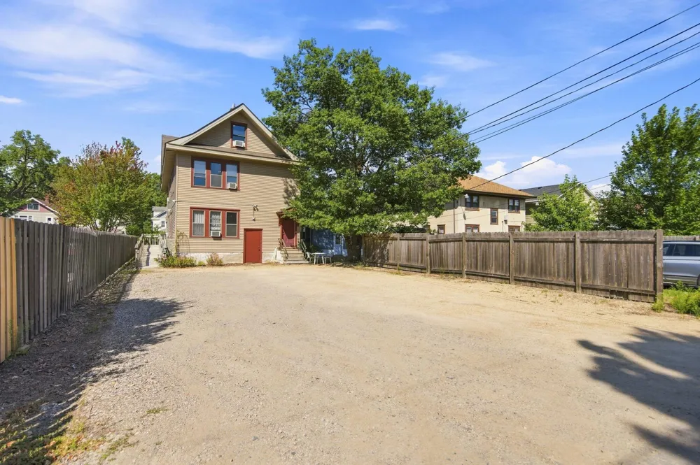 1208 Grand Avenue Saint Paul, MN 55105