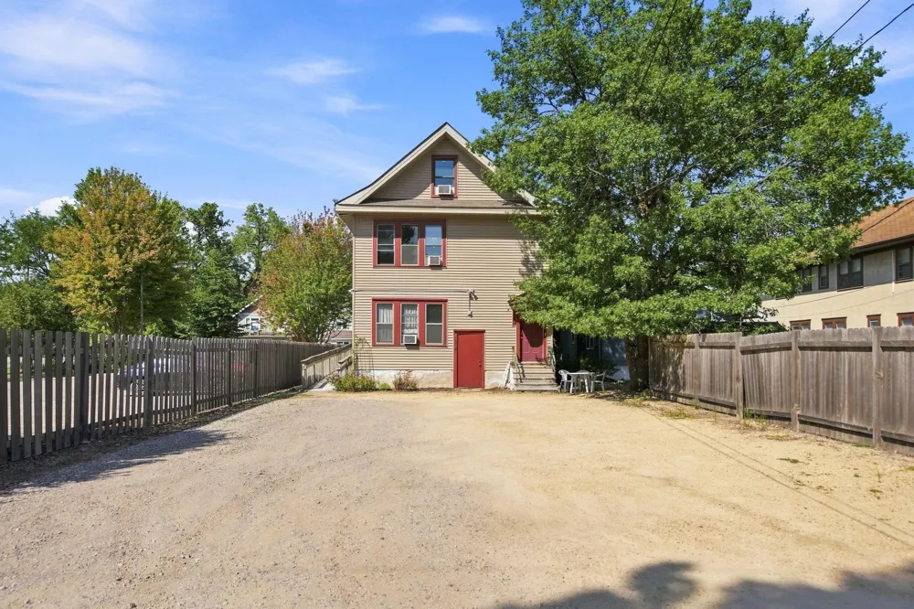 1208 Grand Avenue Saint Paul, MN 55105