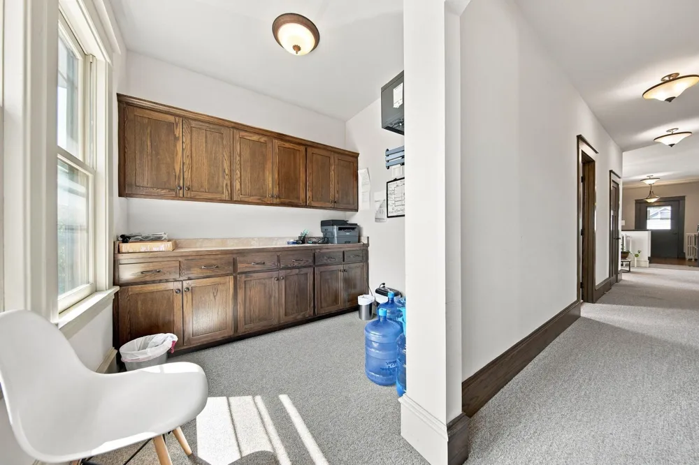 1208 Grand Avenue Saint Paul, MN 55105