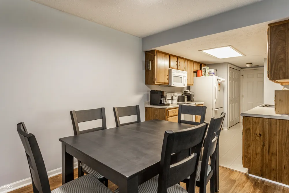 7547 Farm View Circle E Indianapolis, IN 46256