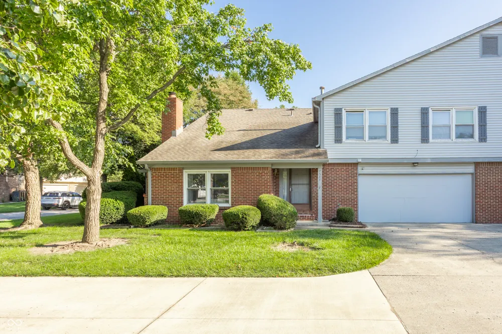 7547 Farm View Circle E Indianapolis, IN 46256