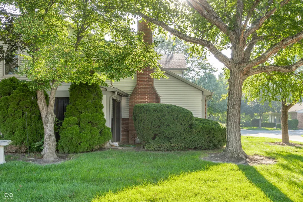 7547 Farm View Circle E Indianapolis, IN 46256