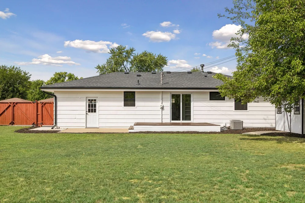 8209 Goodrich Road Bloomington, MN 55437