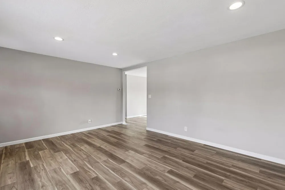 8209 Goodrich Road Bloomington, MN 55437
