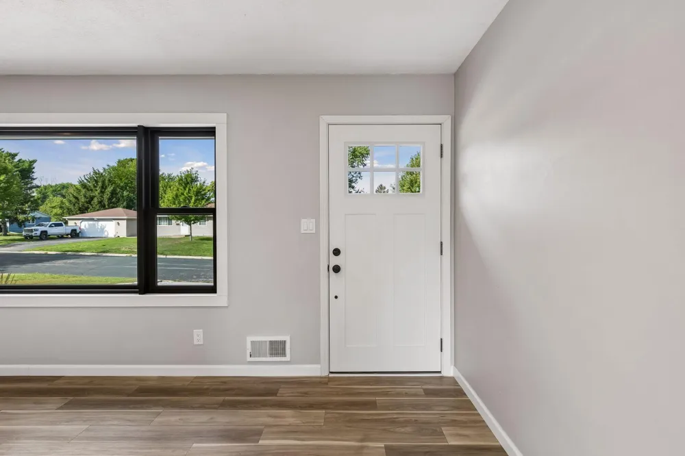8209 Goodrich Road Bloomington, MN 55437