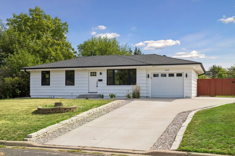 8209 Goodrich Road Bloomington, MN 55437