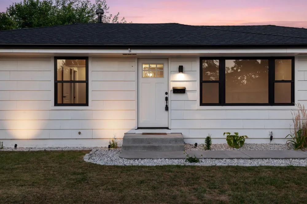 8209 Goodrich Road Bloomington, MN 55437