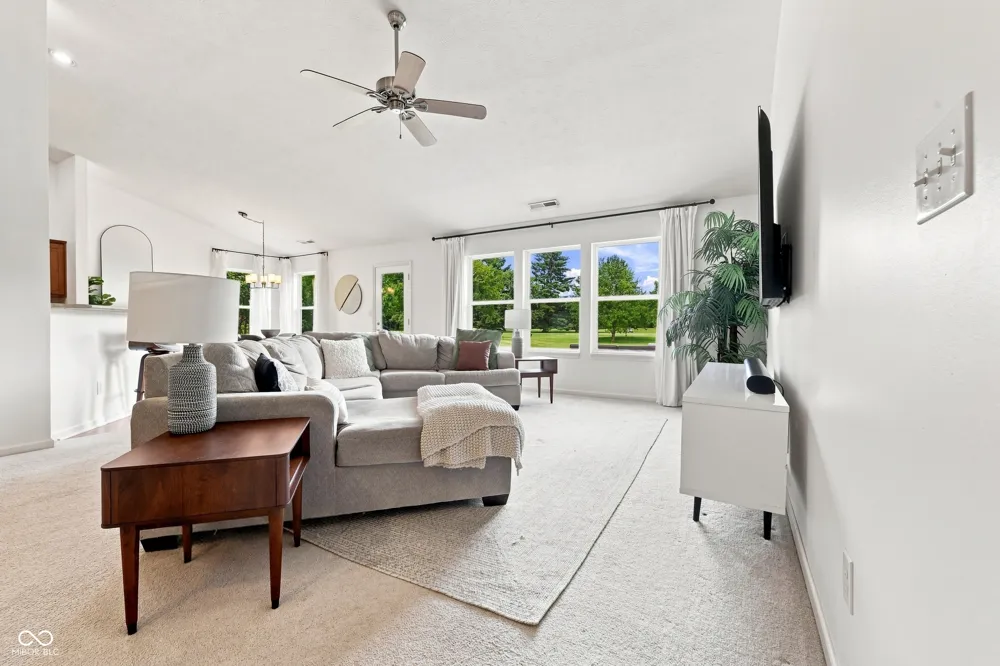 8194 Sedge Grass Road Noblesville, IN 46060