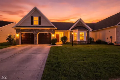8194 Sedge Grass Road