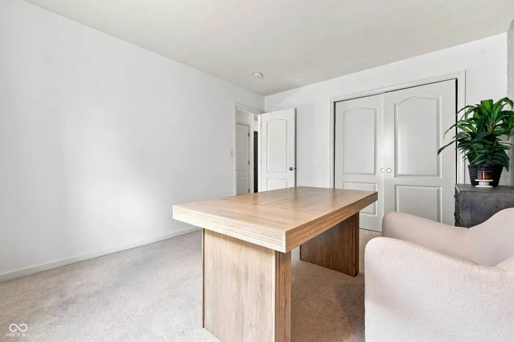 8194 Sedge Grass Road Noblesville, IN 46060