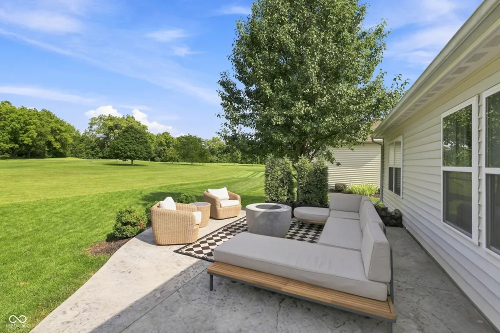 8194 Sedge Grass Road Noblesville, IN 46060
