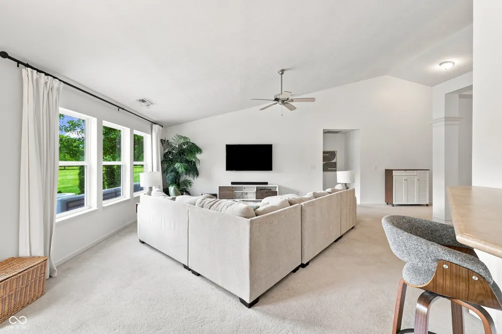 8194 Sedge Grass Road Noblesville, IN 46060
