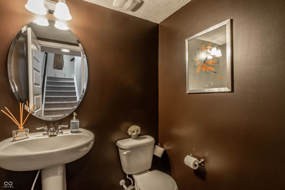 16035 Talmon Drive Westfield, IN 46074