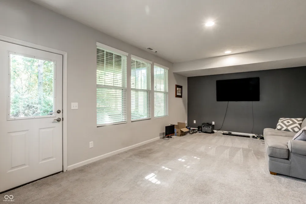 16035 Talmon Drive Westfield, IN 46074