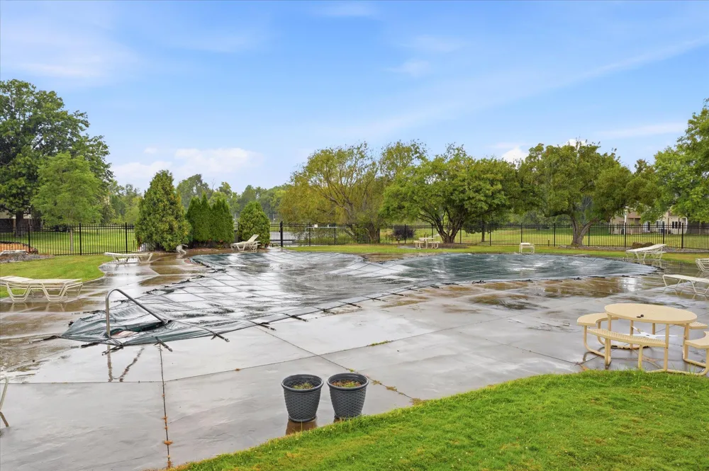 10605 44th Avenue #E Plymouth, MN 55442