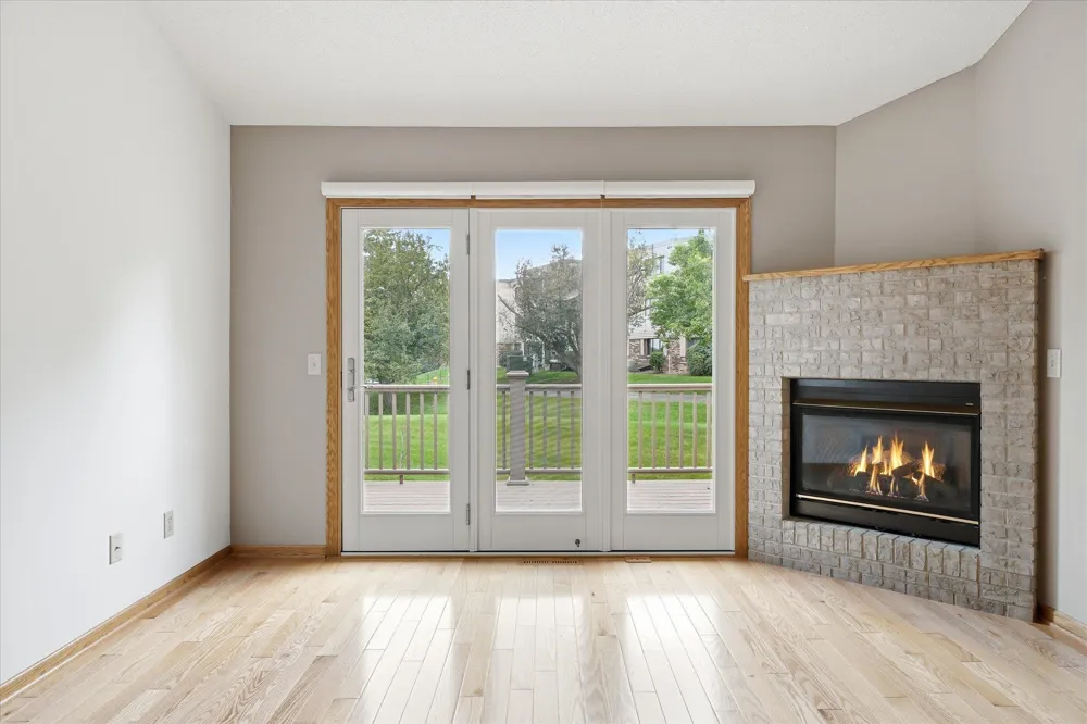 10605 44th Avenue #E Plymouth, MN 55442