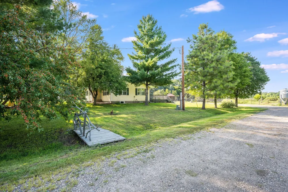 30452 390th Street Le Sueur, MN 56058