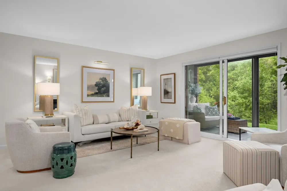 4350 Brookside Court #115 Edina, MN 55436