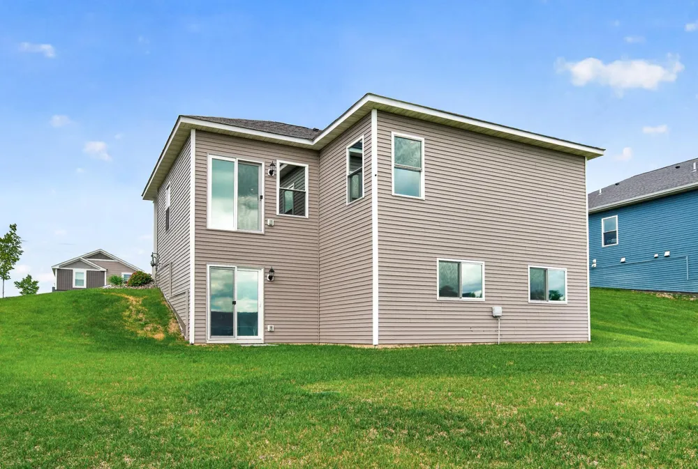 10132 188th Avenue NW Elk River, MN 55330