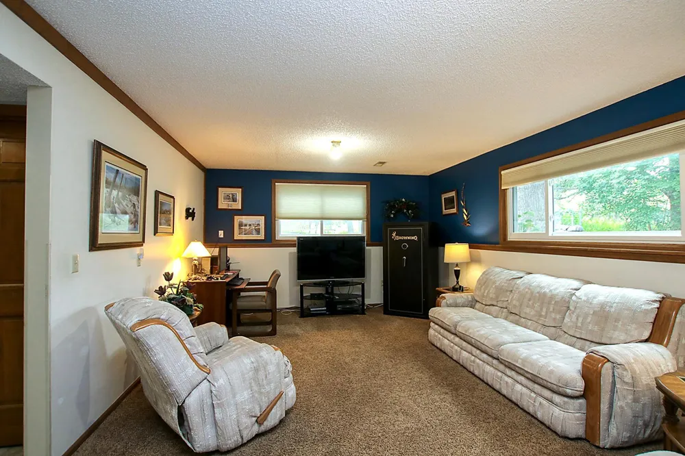 450 School Road NW Hutchinson, MN 55350