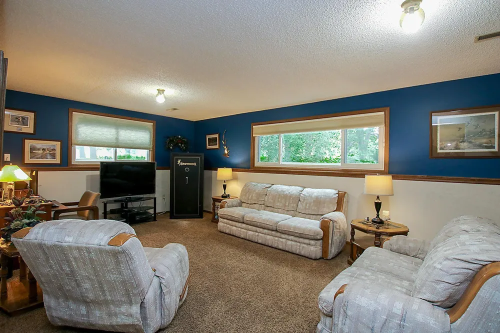 450 School Road NW Hutchinson, MN 55350