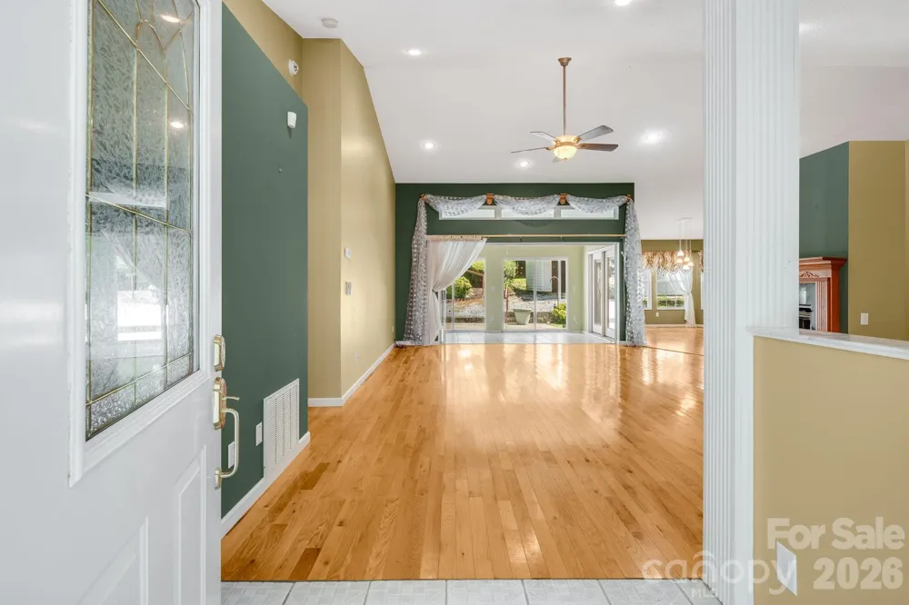 225 Arbor Lane Hendersonville, NC 28791