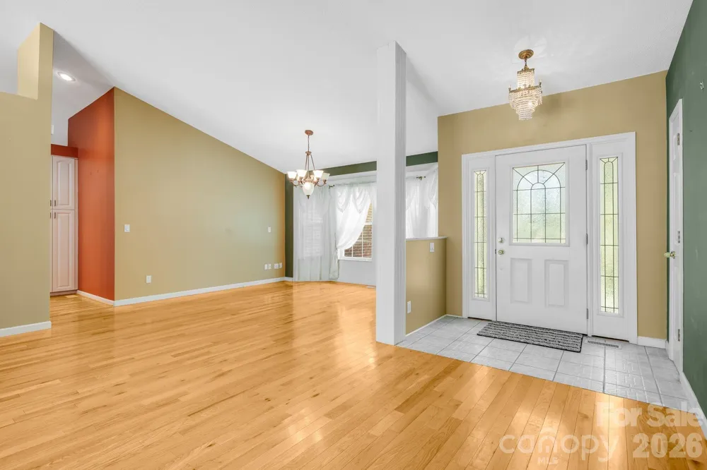 225 Arbor Lane Hendersonville, NC 28791