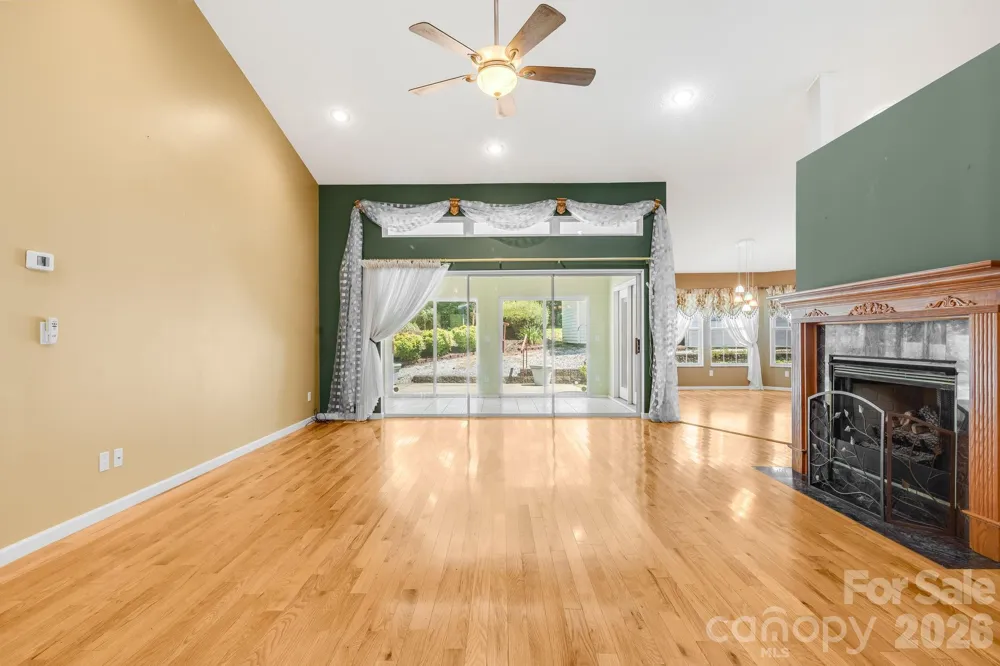 225 Arbor Lane Hendersonville, NC 28791