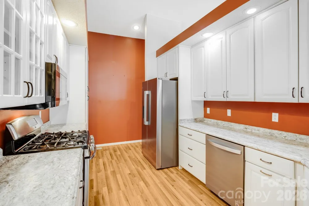225 Arbor Lane Hendersonville, NC 28791