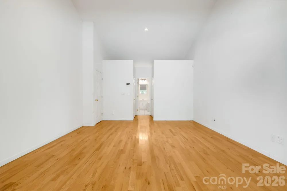 225 Arbor Lane Hendersonville, NC 28791