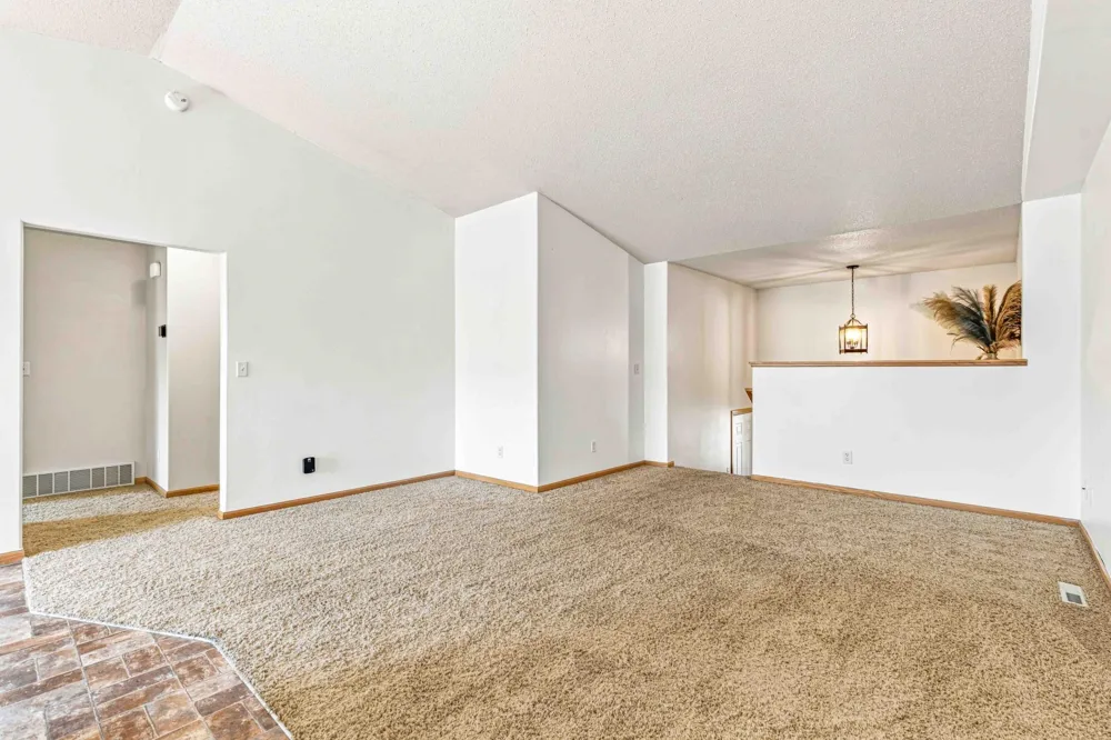605 13 1/2 AVENUE E West Fargo, ND 58078