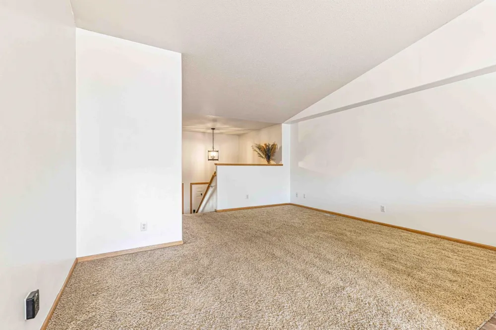 605 13 1/2 AVENUE E West Fargo, ND 58078