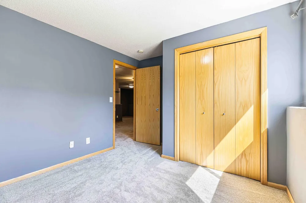605 13 1/2 AVENUE E West Fargo, ND 58078