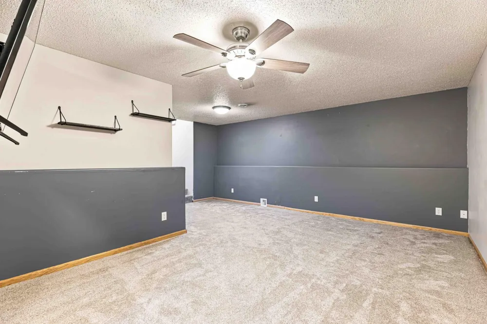 605 13 1/2 AVENUE E West Fargo, ND 58078