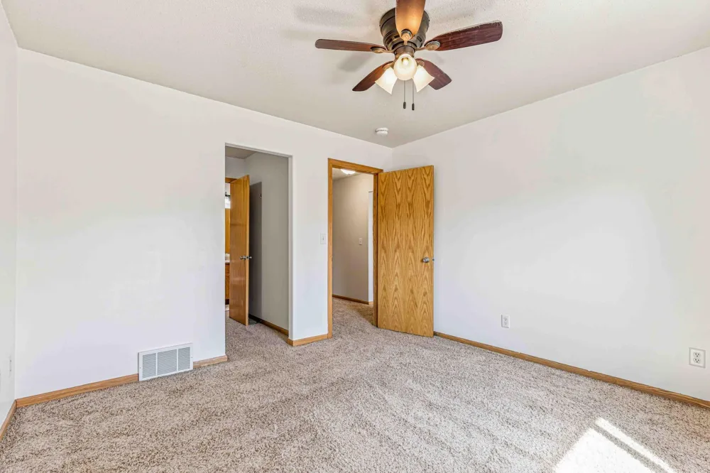 605 13 1/2 AVENUE E West Fargo, ND 58078