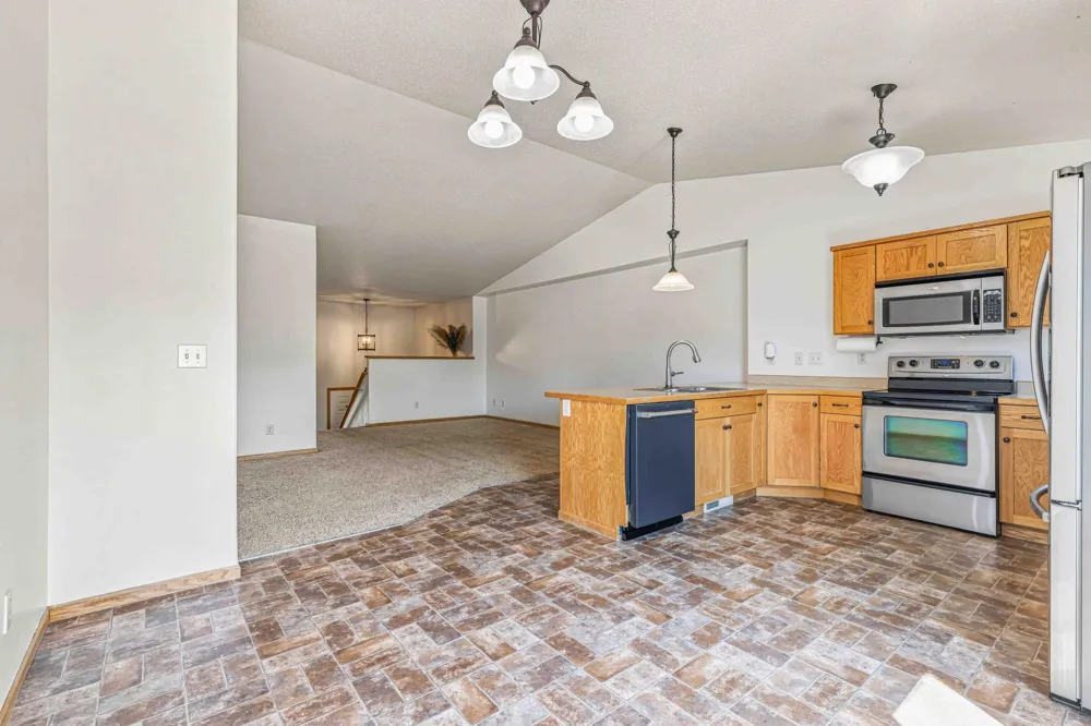 605 13 1/2 AVENUE E West Fargo, ND 58078