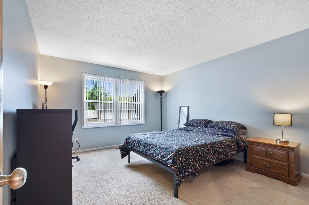 6317 Alderwood Bay #A Woodbury, MN 55125