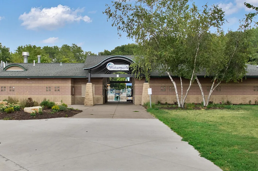 6317 Alderwood Bay #A Woodbury, MN 55125