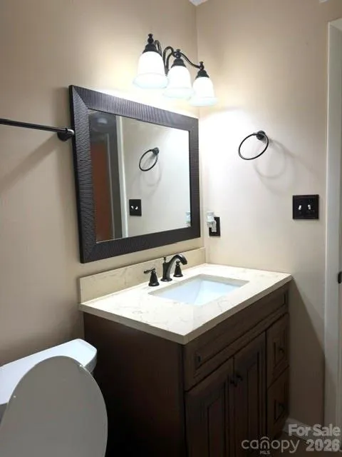 204 Scottlynn Drive Asheville, NC 28806