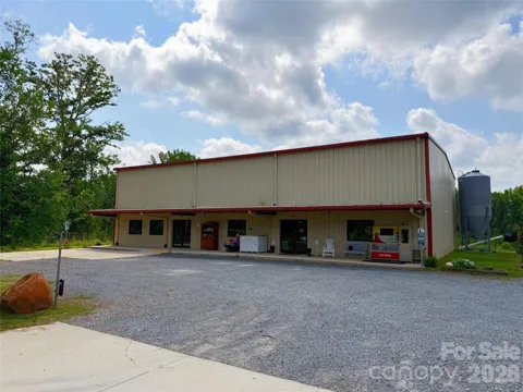 827 Elliott Road